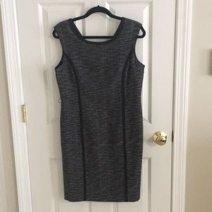 ❤️ Rafaella textured black shift dress ❤️